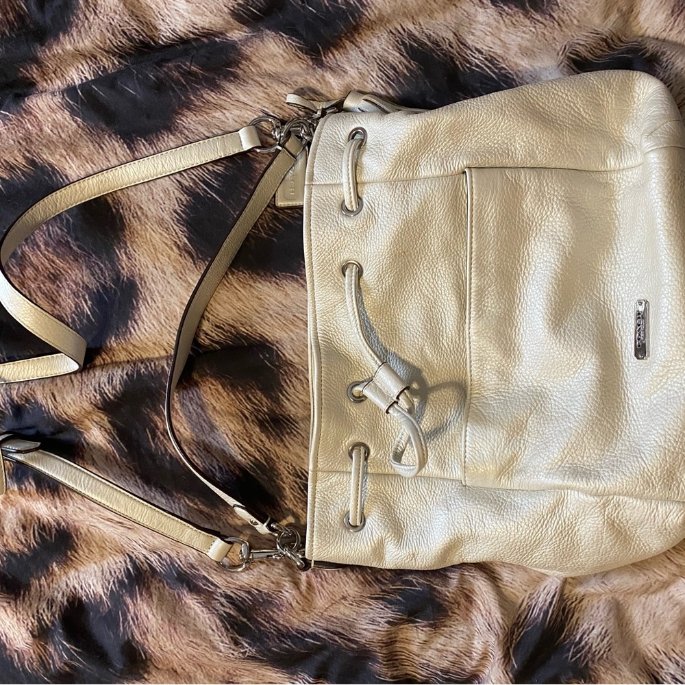 Coach Cream Leather Shoulder Bag